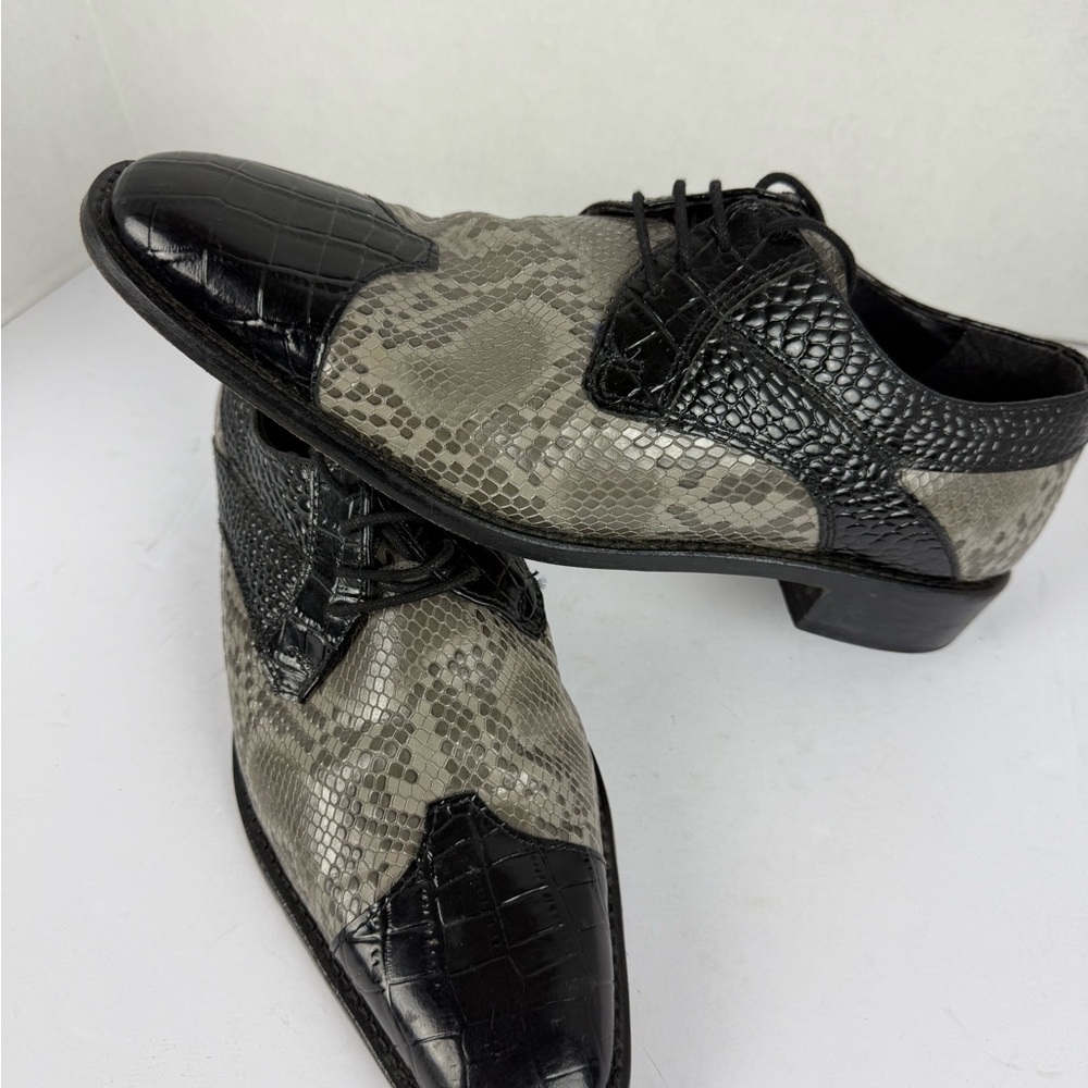 Stacy Adams Black and Gray Snakeskin Oxfords